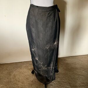 Max Studio Leon Max vintage wrap maxi skirt black nude lining floral detail sm